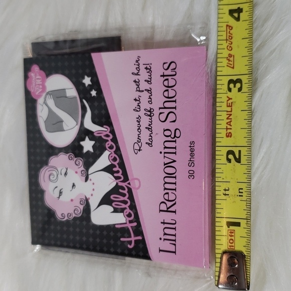New In Packages Foot Petals & Lint Removing Sheets Styling Tools Duo - Picture 7 of 7